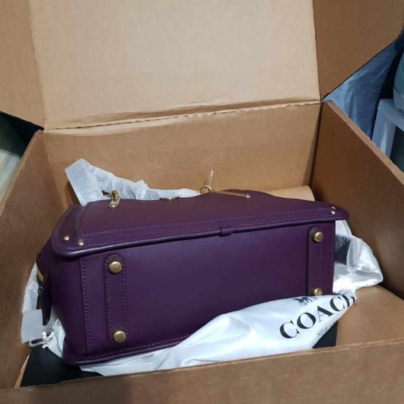 Coach “Dreamer with Tattoo” - Picture 6 of 6